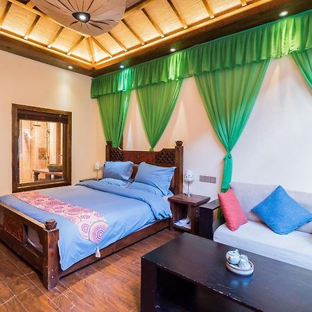 The Ritz-Man Boutique Inn Lijiang ลี่เจียง ภายนอก รูปภาพ
