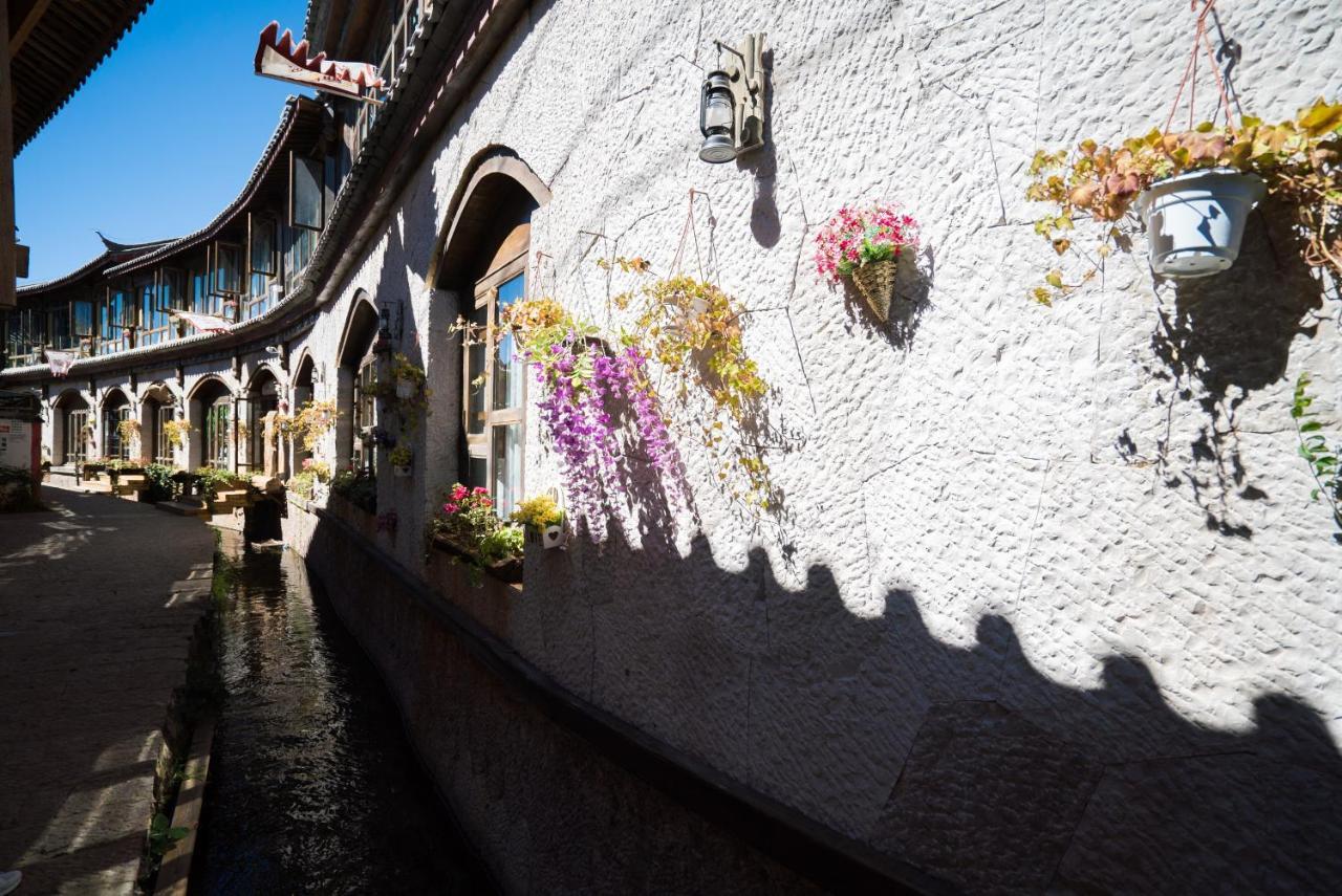 The Ritz-Man Boutique Inn Lijiang ลี่เจียง ภายนอก รูปภาพ