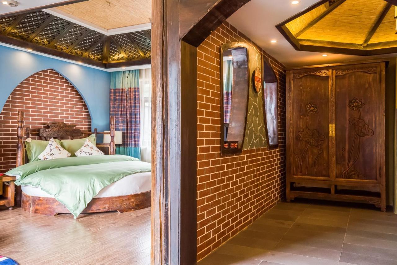 The Ritz-Man Boutique Inn Lijiang ลี่เจียง ภายนอก รูปภาพ